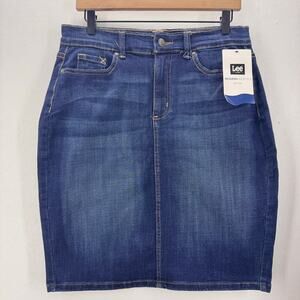 NWT Lee Modern Series Denim Dallas Skirt Curvy Fit Blue size 10M Casual Normcore